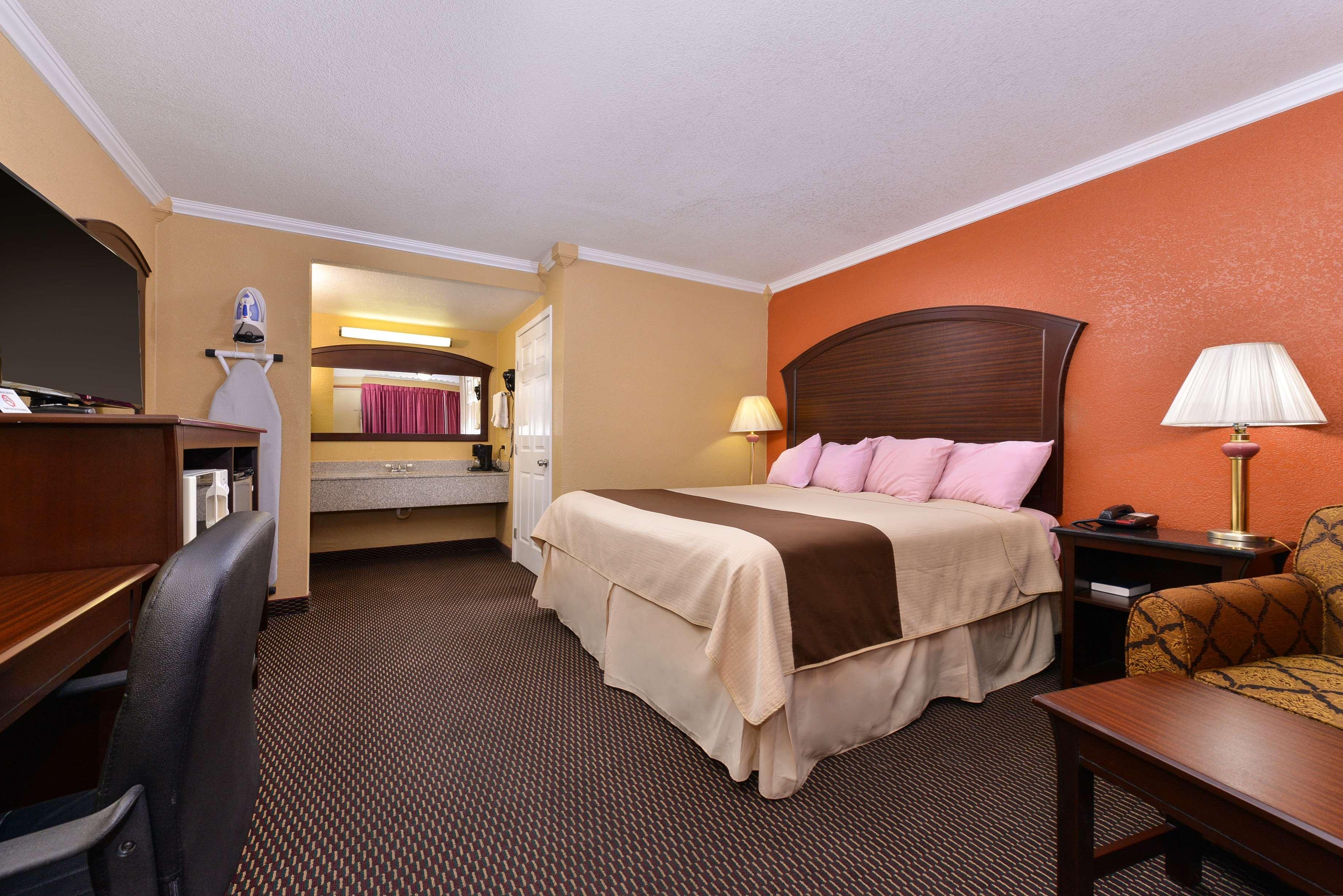 Americas Best Value Inn Schulenburg Exteriör bild