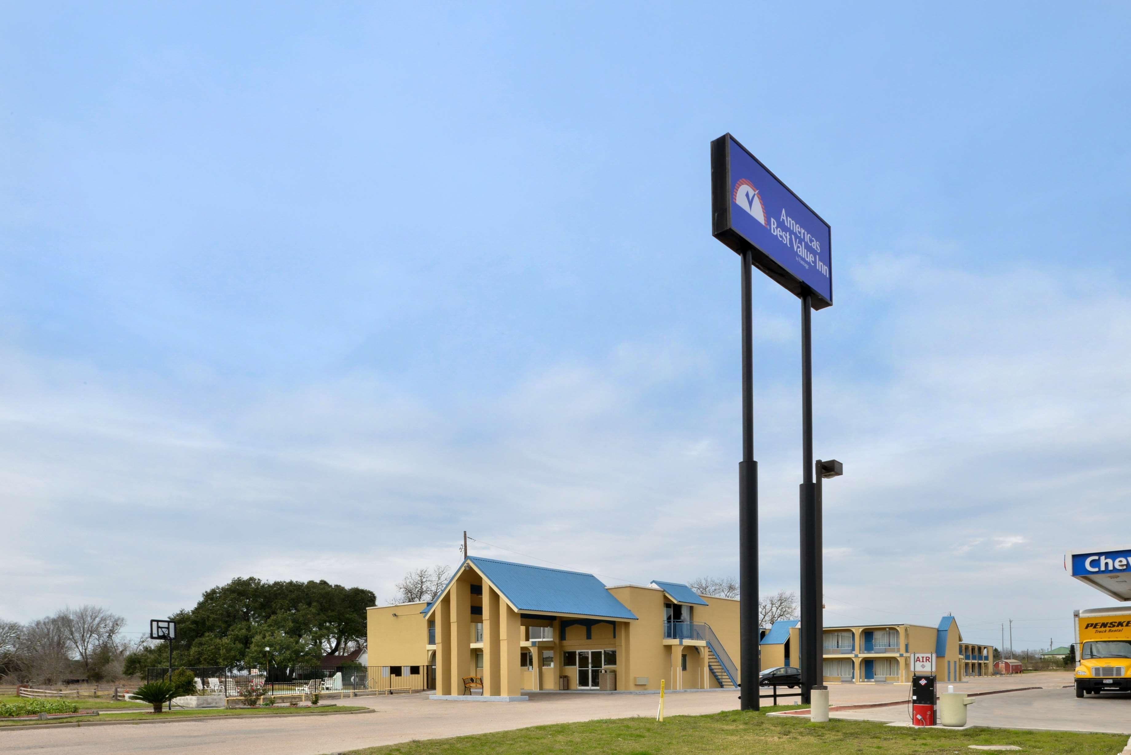 Americas Best Value Inn Schulenburg Exteriör bild